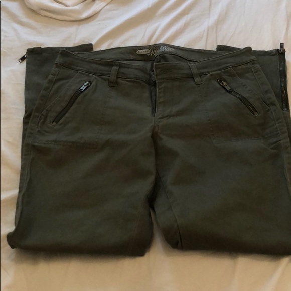 Old Navy Denim - Olive skinny jeans with zipper details